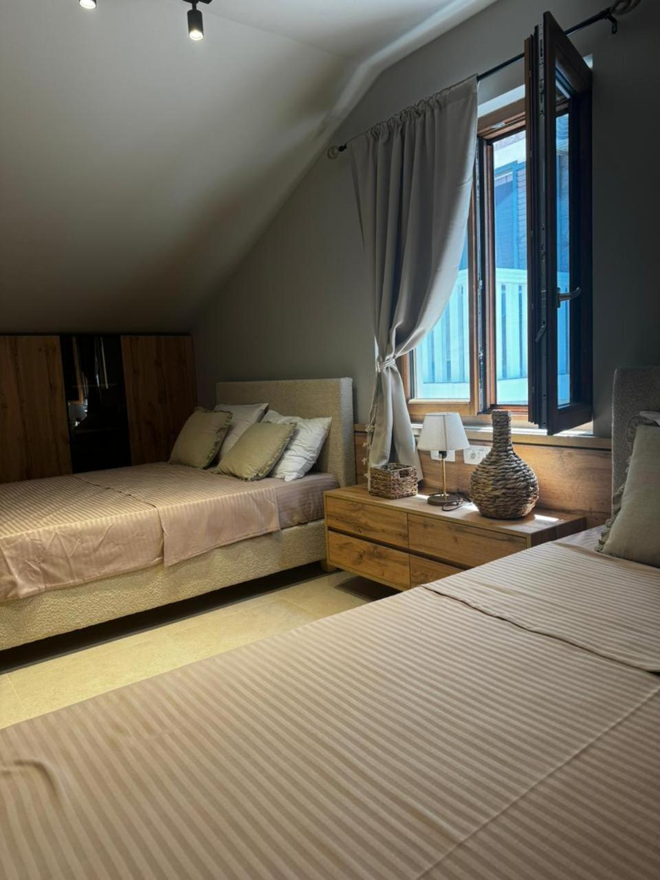 Casa Brilla Apartment ติวัต ห้อง รูปภาพ